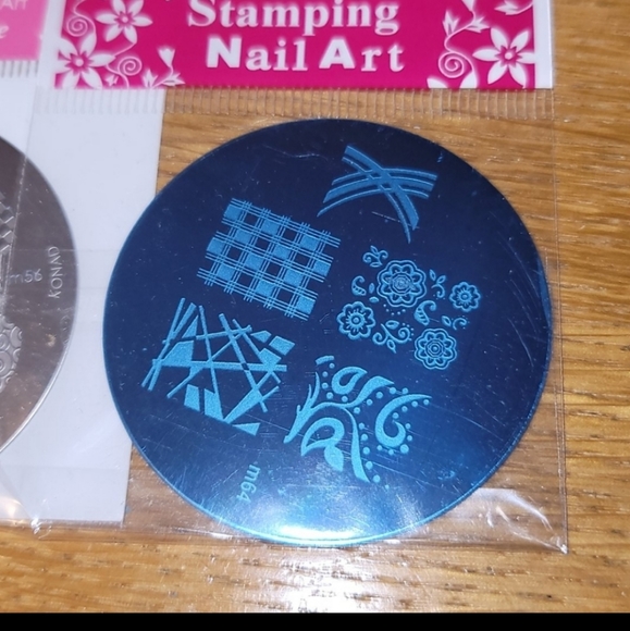 Stamping Nail Set + 6 additional plates - Picture 8 of 16